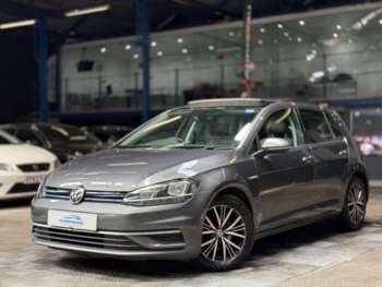 Used Volkswagen Golf 2018 for sale - 75051140: Photo