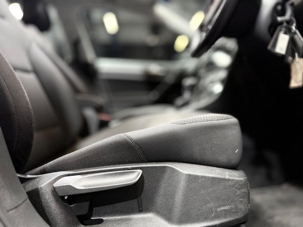Used Volkswagen Golf 2018 for sale - 75051140: Photo 27