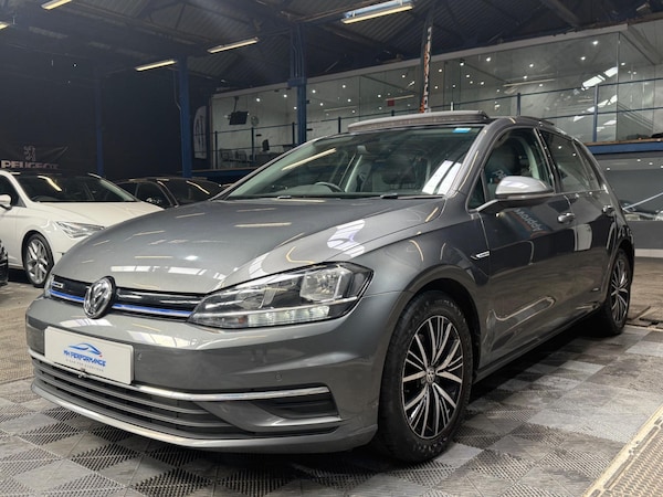 Used Volkswagen Golf 2018 for sale - 75051140: Photo 28