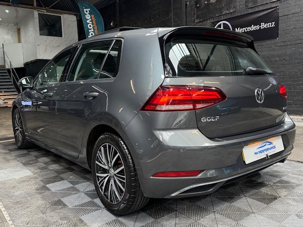 Used Volkswagen Golf 2018 for sale - 75051140: Photo 30