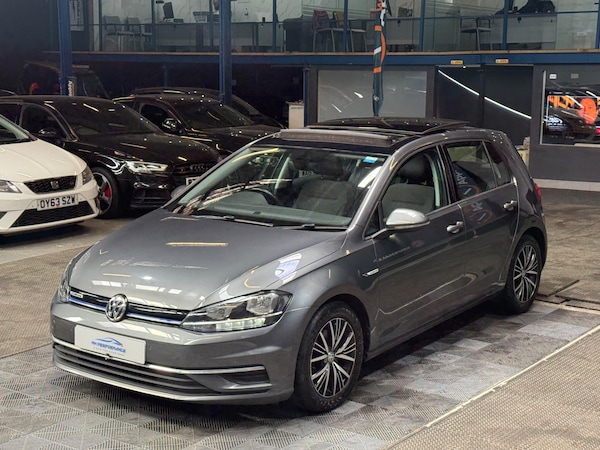 Used Volkswagen Golf 2018 for sale - 75051140: Photo 31