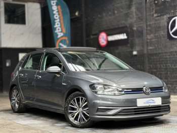 Used Volkswagen Golf 2018 for sale - 75051140: Photo