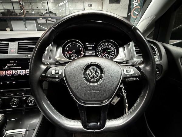 Used Volkswagen Golf 2018 for sale - 75051140: Photo 53