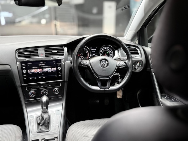Used Volkswagen Golf 2018 for sale - 75051140: Photo 55