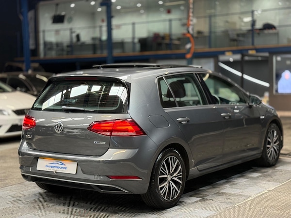 Used Volkswagen Golf 2018 for sale - 75051140: Photo 64