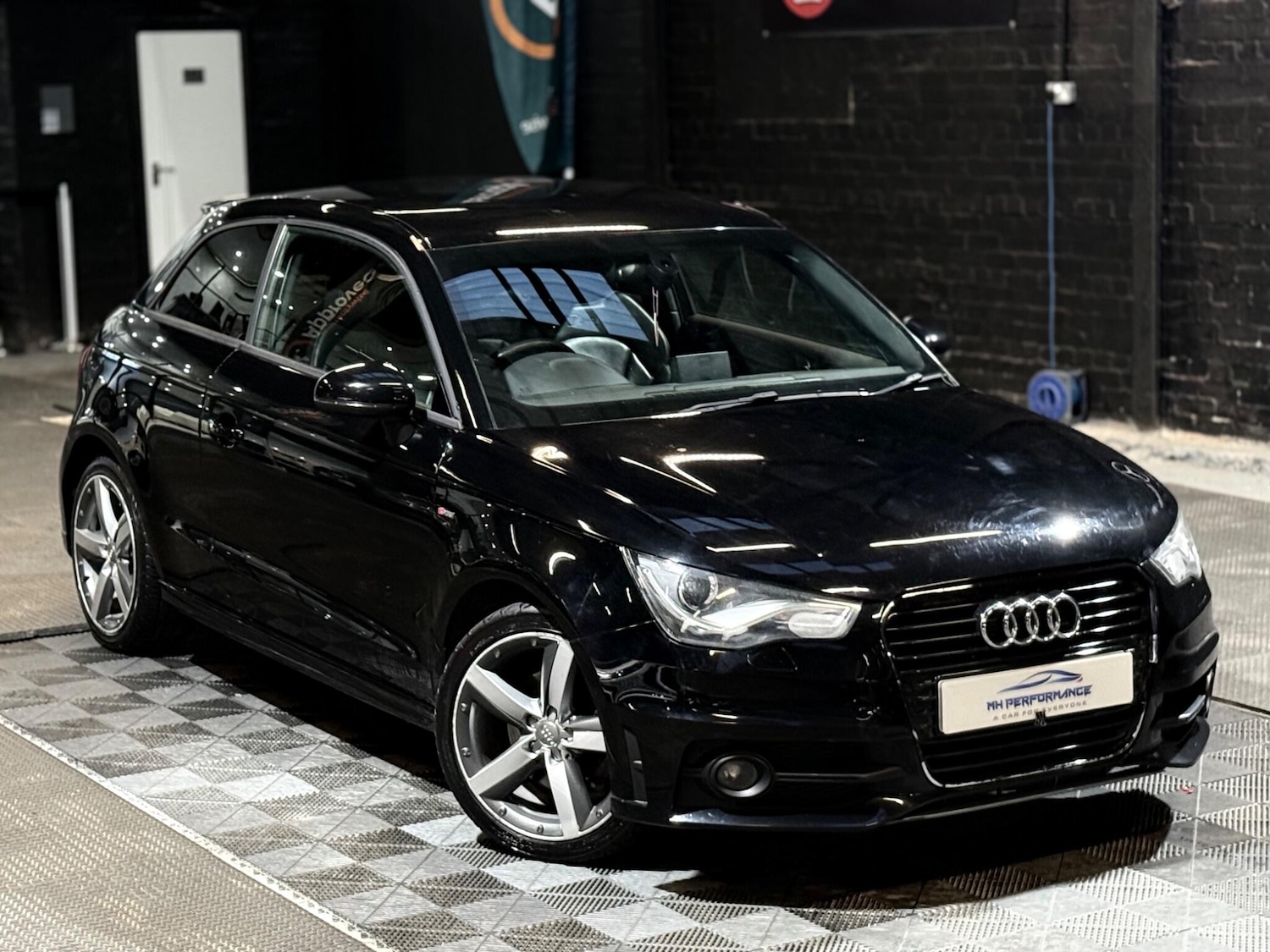Used Audi A1 2014 for sale - 76965452: Photo 32