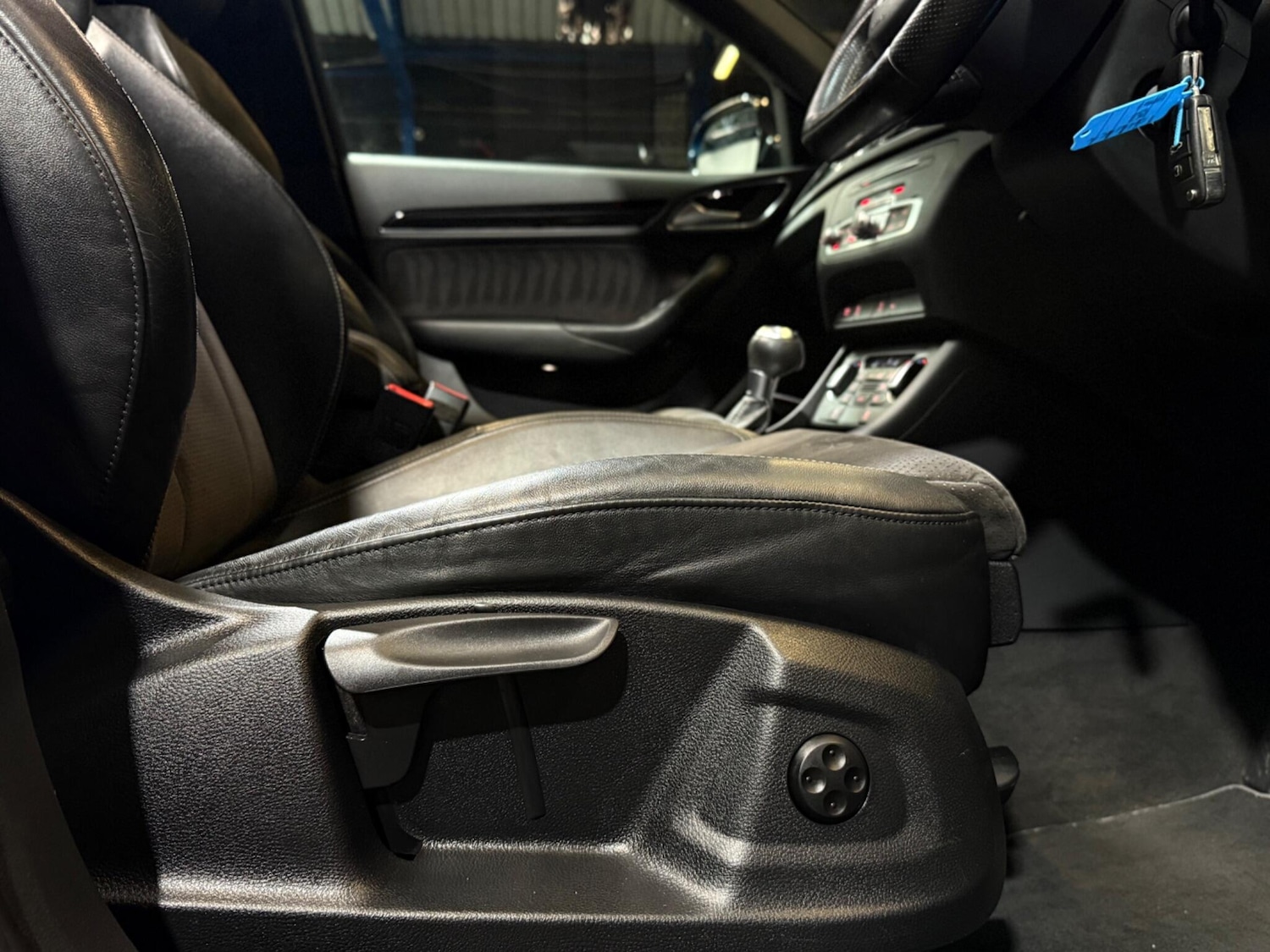 Used Audi Q3 2017 for sale - 76152934: Photo 32