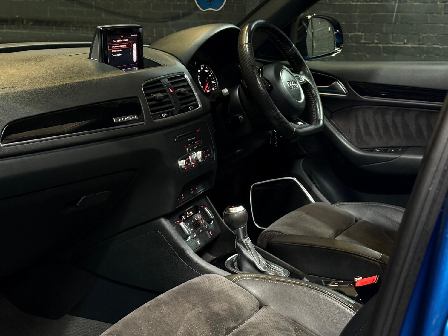 Used Audi Q3 2017 for sale - 76152934: Photo 84