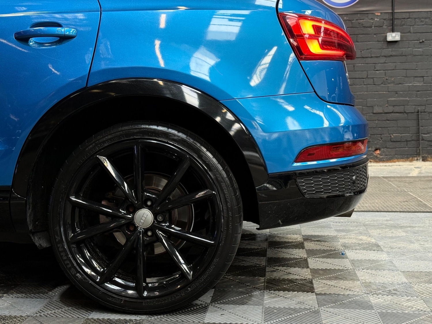 Used Audi Q3 2017 for sale - 76152934: Photo 94