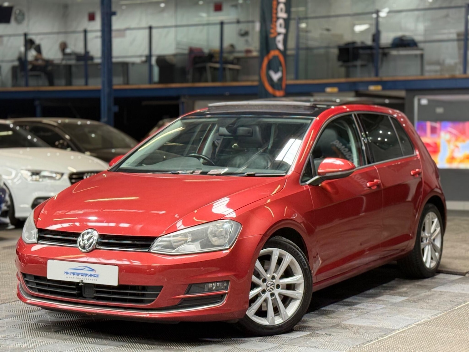 Used Volkswagen Golf 2014 for sale - 76174743: Photo 4