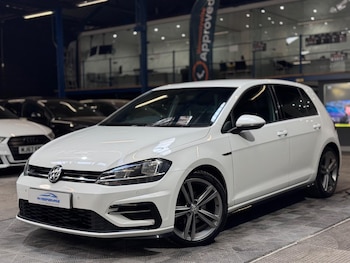 Used Volkswagen Golf 2018 for sale - 78170625: Photo