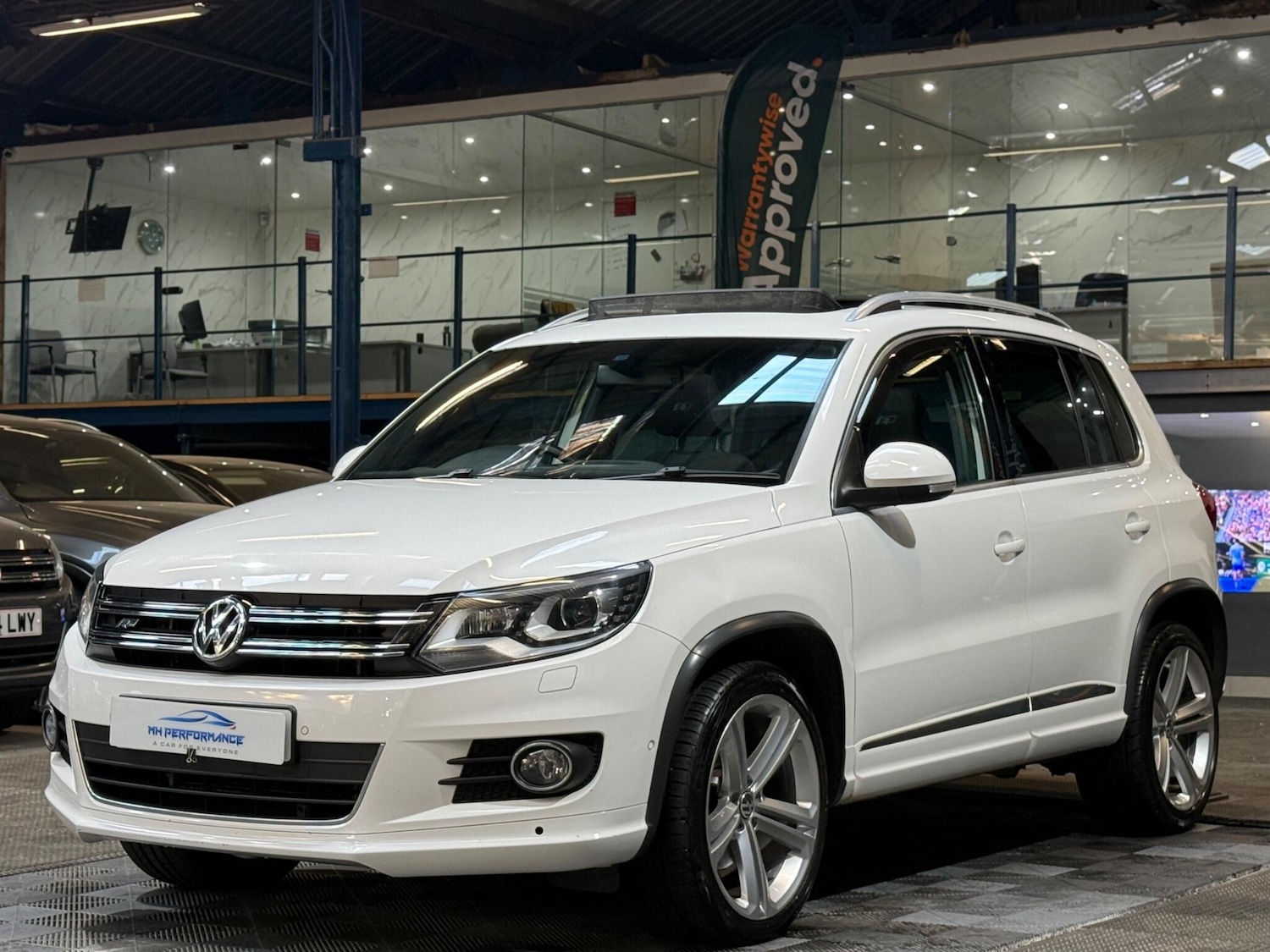 Used Volkswagen Tiguan 2013 for sale - 76153124: Photo 22