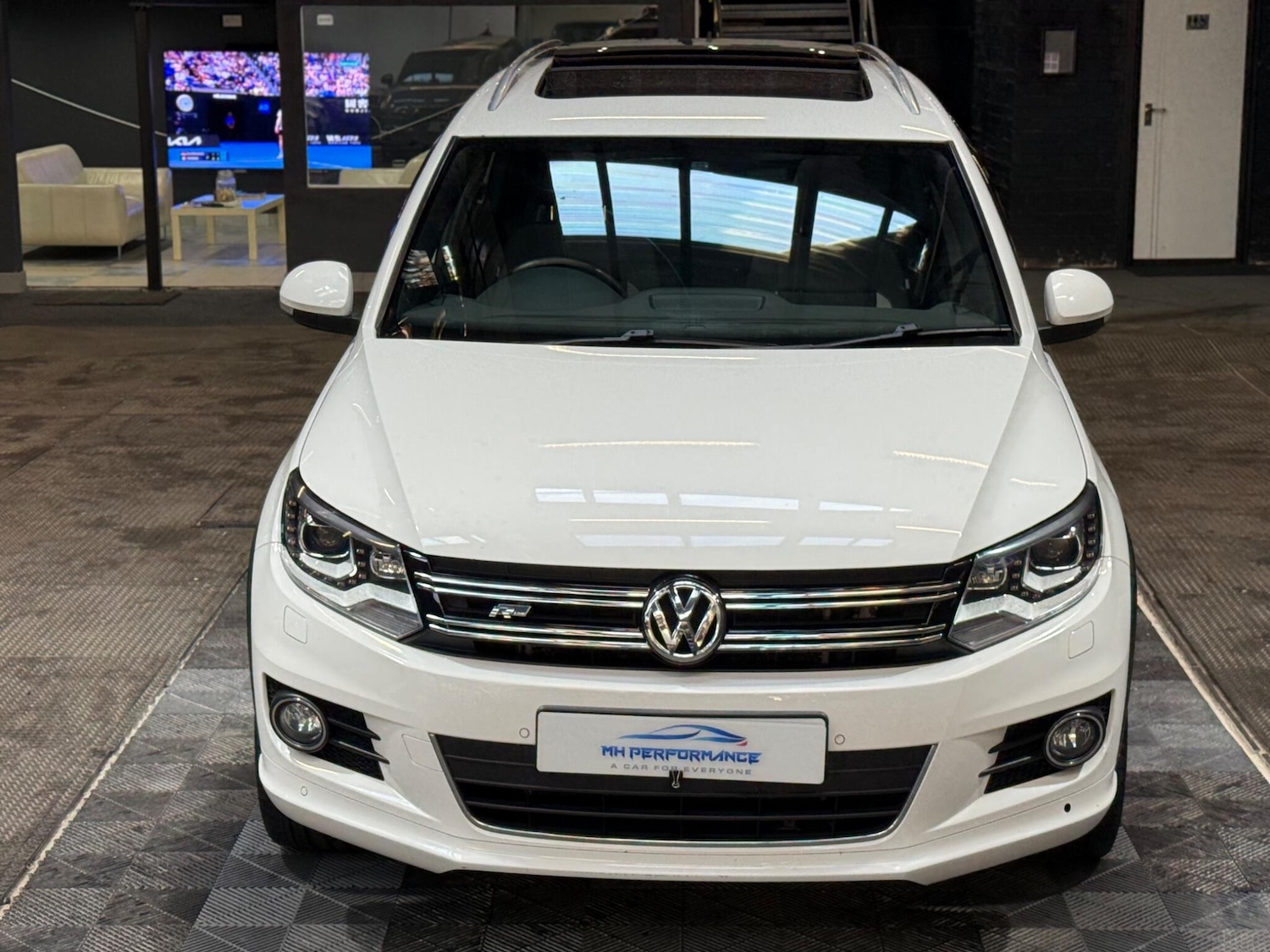 Used Volkswagen Tiguan 2013 for sale - 76153124: Photo 45