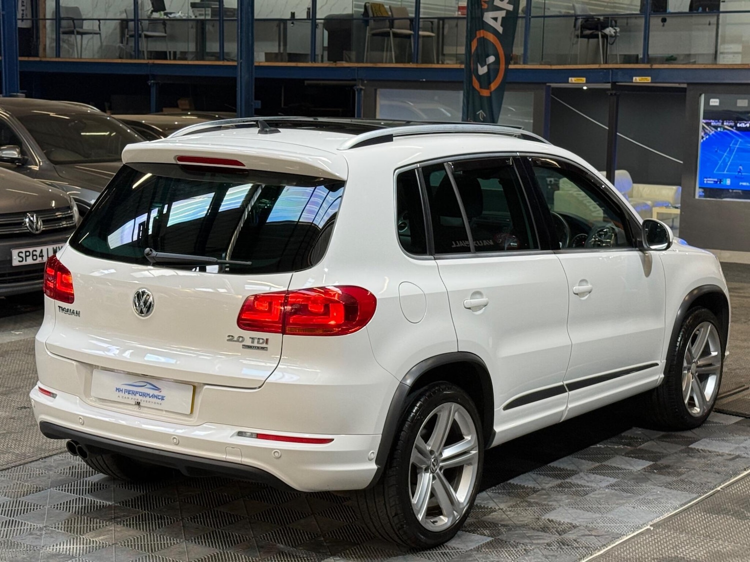 Used Volkswagen Tiguan 2013 for sale - 76153124: Photo 47