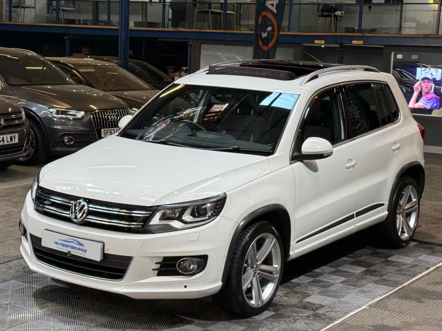Used Volkswagen Tiguan 2013 for sale - 76153124: Photo 53