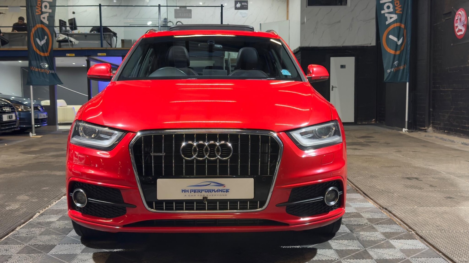 Used Audi Q3 2014 for sale - 76975799: Photo 2