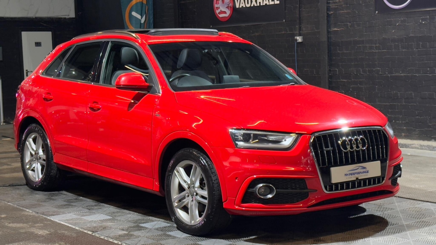 Used Audi Q3 2014 for sale - 76975799: Photo 40