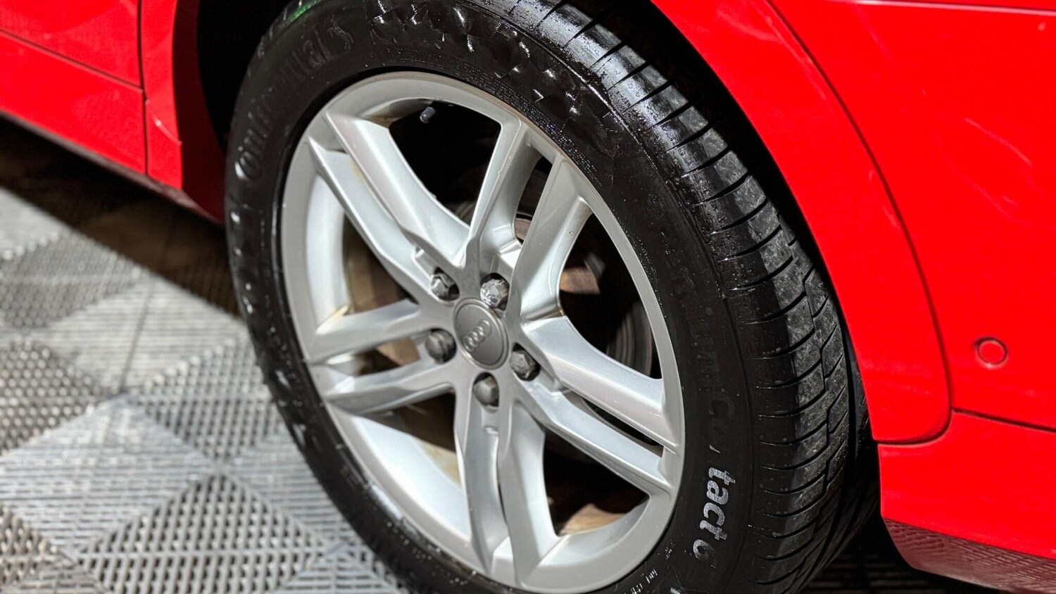 Used Audi Q3 2014 for sale - 76975799: Photo 44