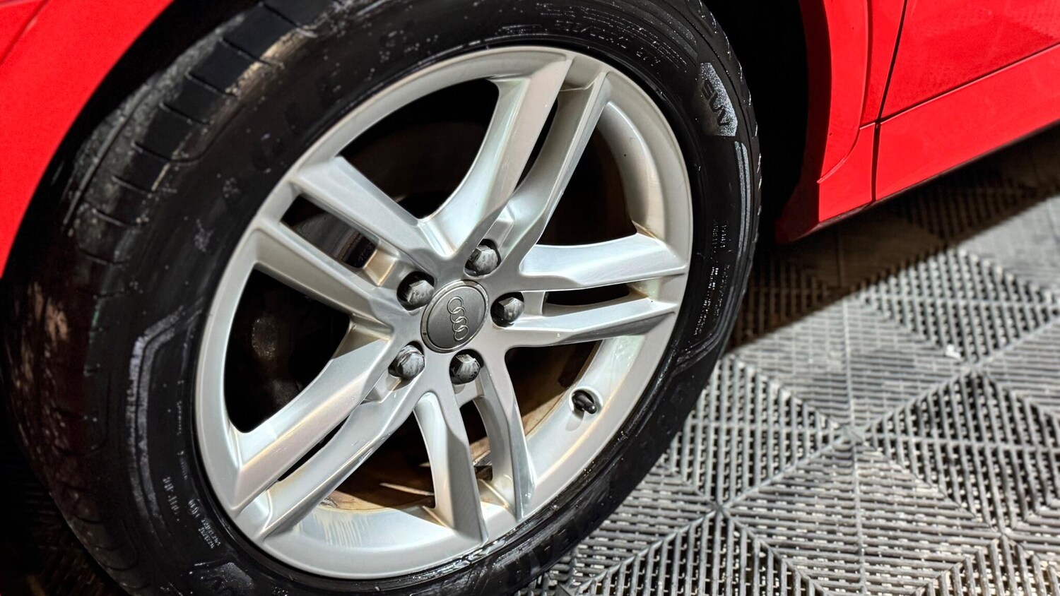 Used Audi Q3 2014 for sale - 76975799: Photo 46