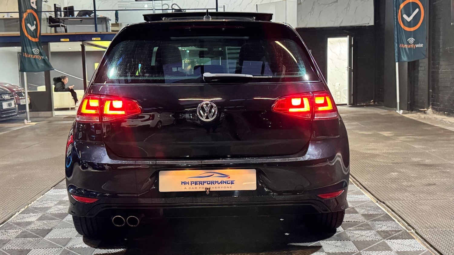 Used Volkswagen Golf 2016 for sale - 77191863: Photo 4