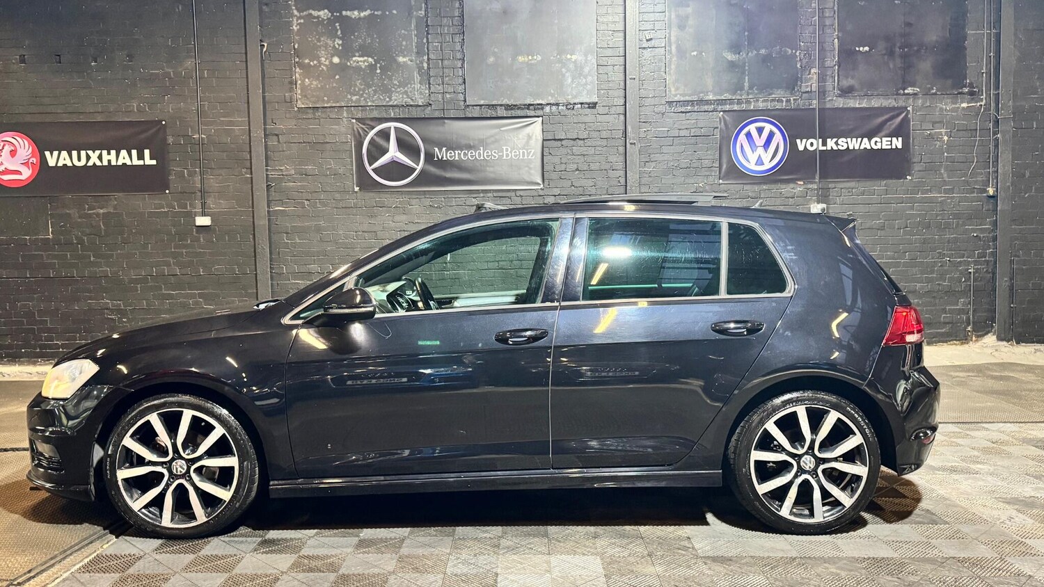 Used Volkswagen Golf 2016 for sale - 77191863: Photo 48