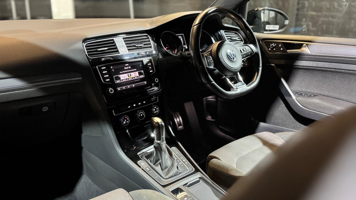 Used Volkswagen Golf 2016 for sale - 77191863: Photo 57