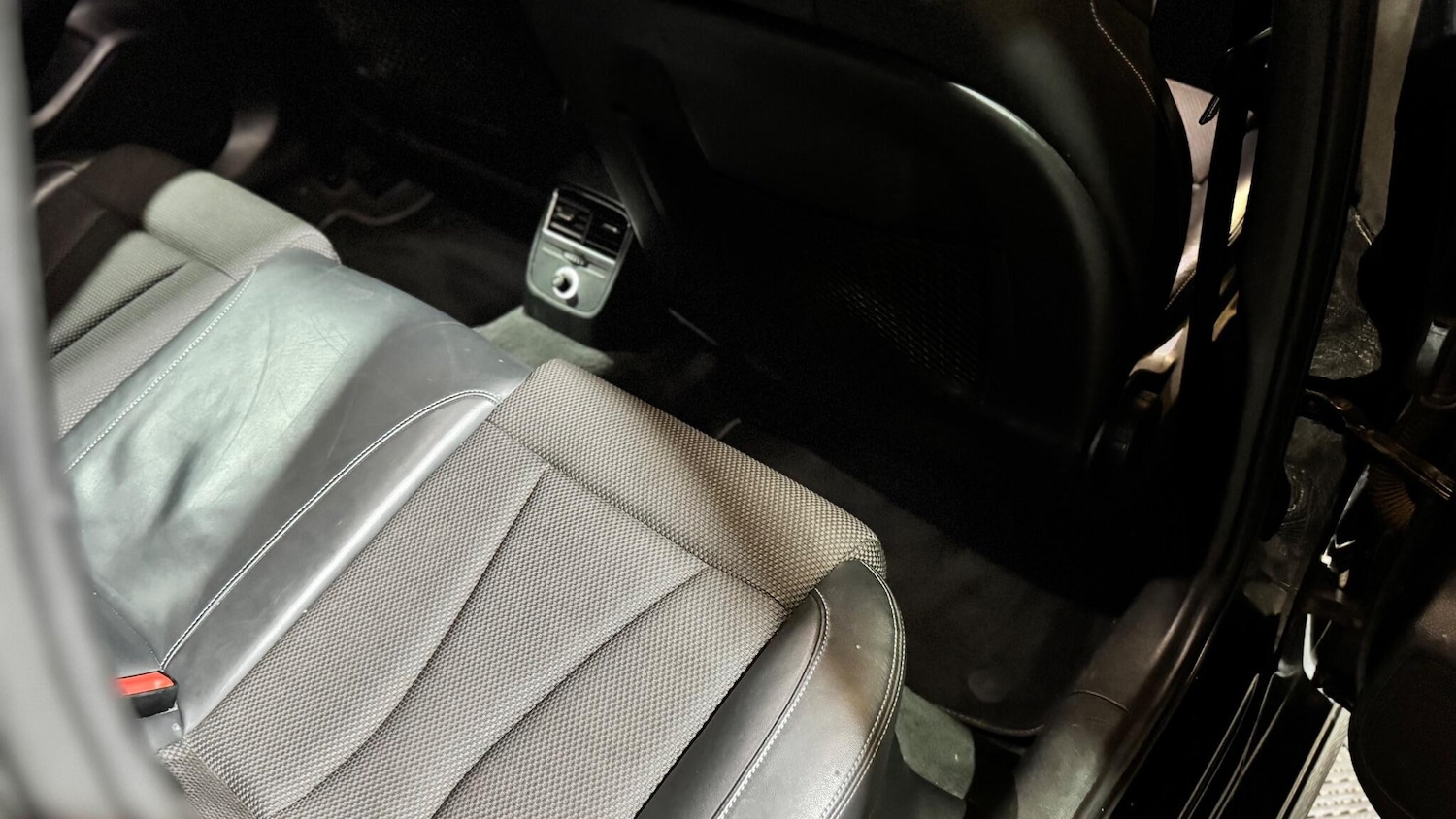 Used Audi A3 2017 for sale - 77101677: Photo 28