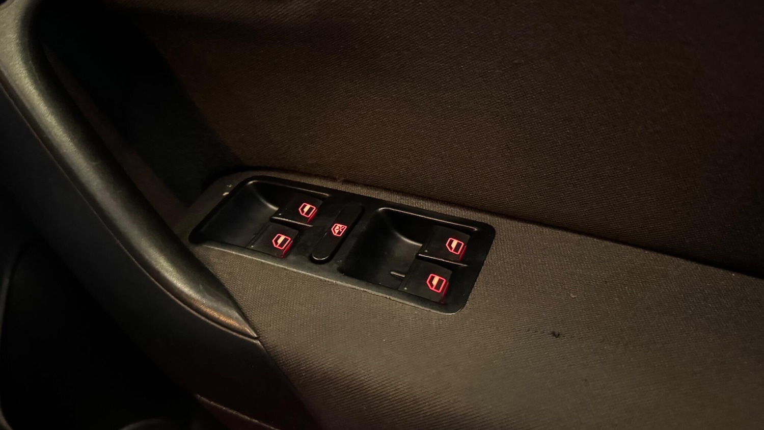 Used Volkswagen Polo 2012 for sale - 76976310: Photo 26