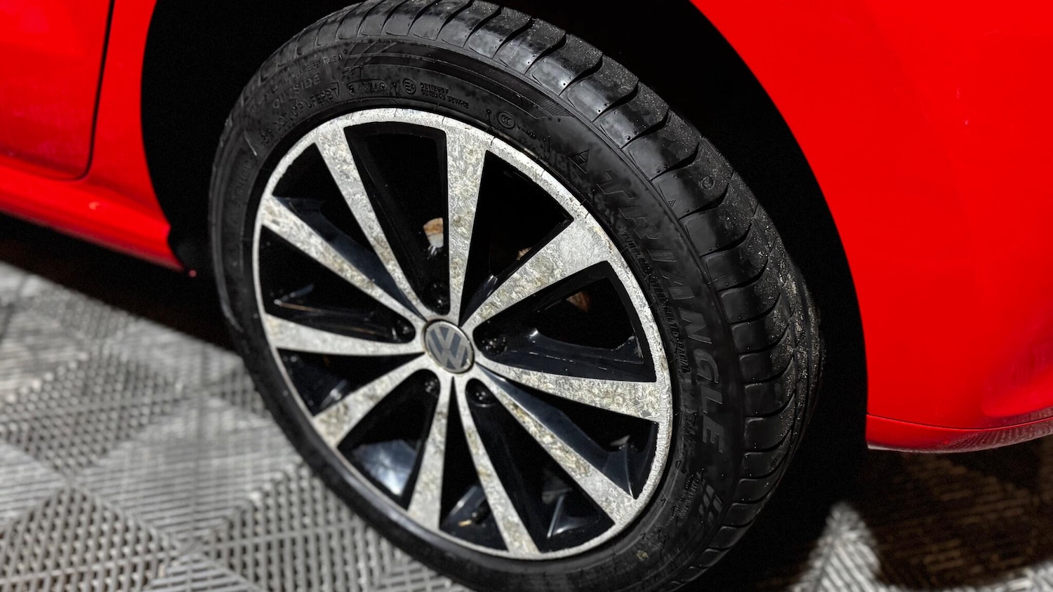 Used Volkswagen Polo 2012 for sale - 76976310: Photo 34