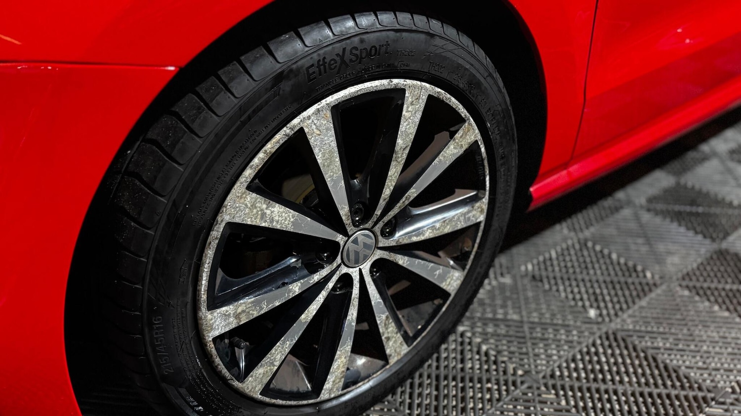 Used Volkswagen Polo 2012 for sale - 76976310: Photo 38