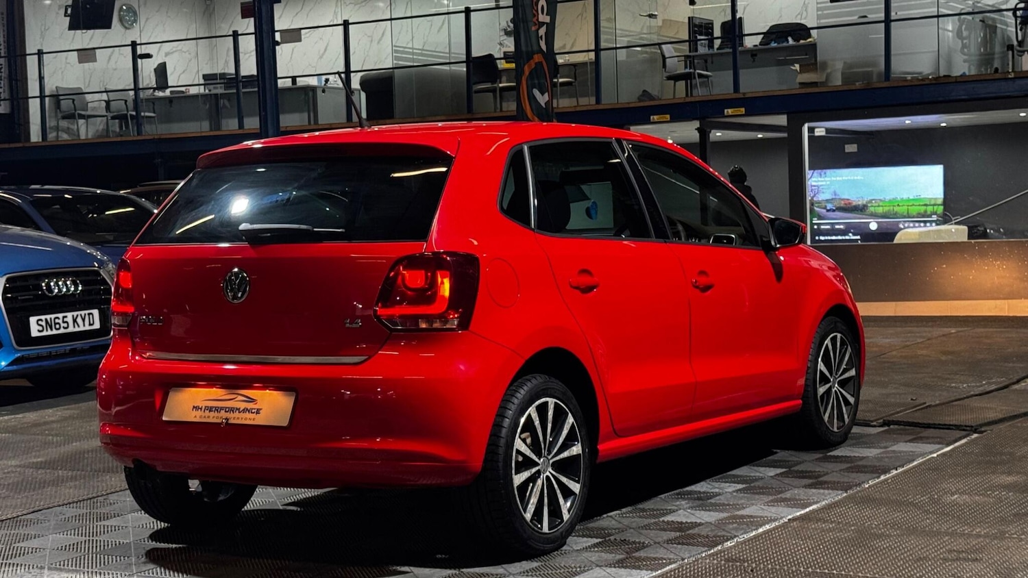 Used Volkswagen Polo 2012 for sale - 76976310: Photo 8