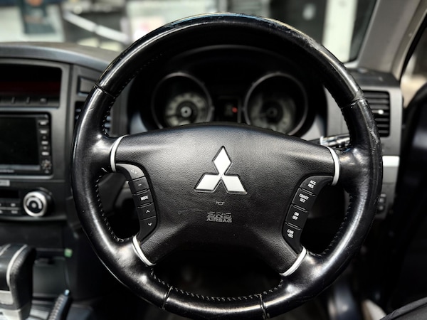Used Mitsubishi Shogun 2009 for sale - 75601373: Photo 40