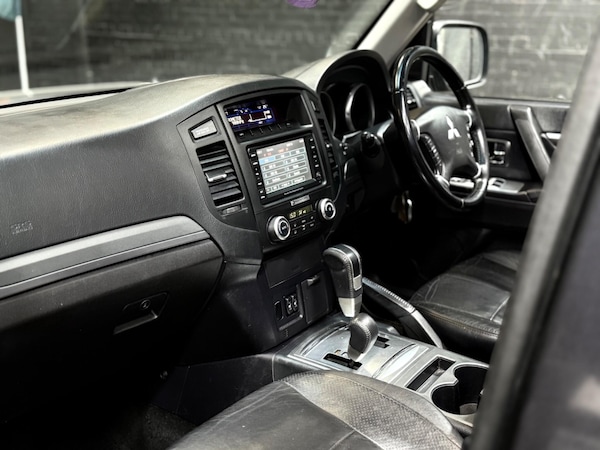Used Mitsubishi Shogun 2009 for sale - 75601373: Photo 49