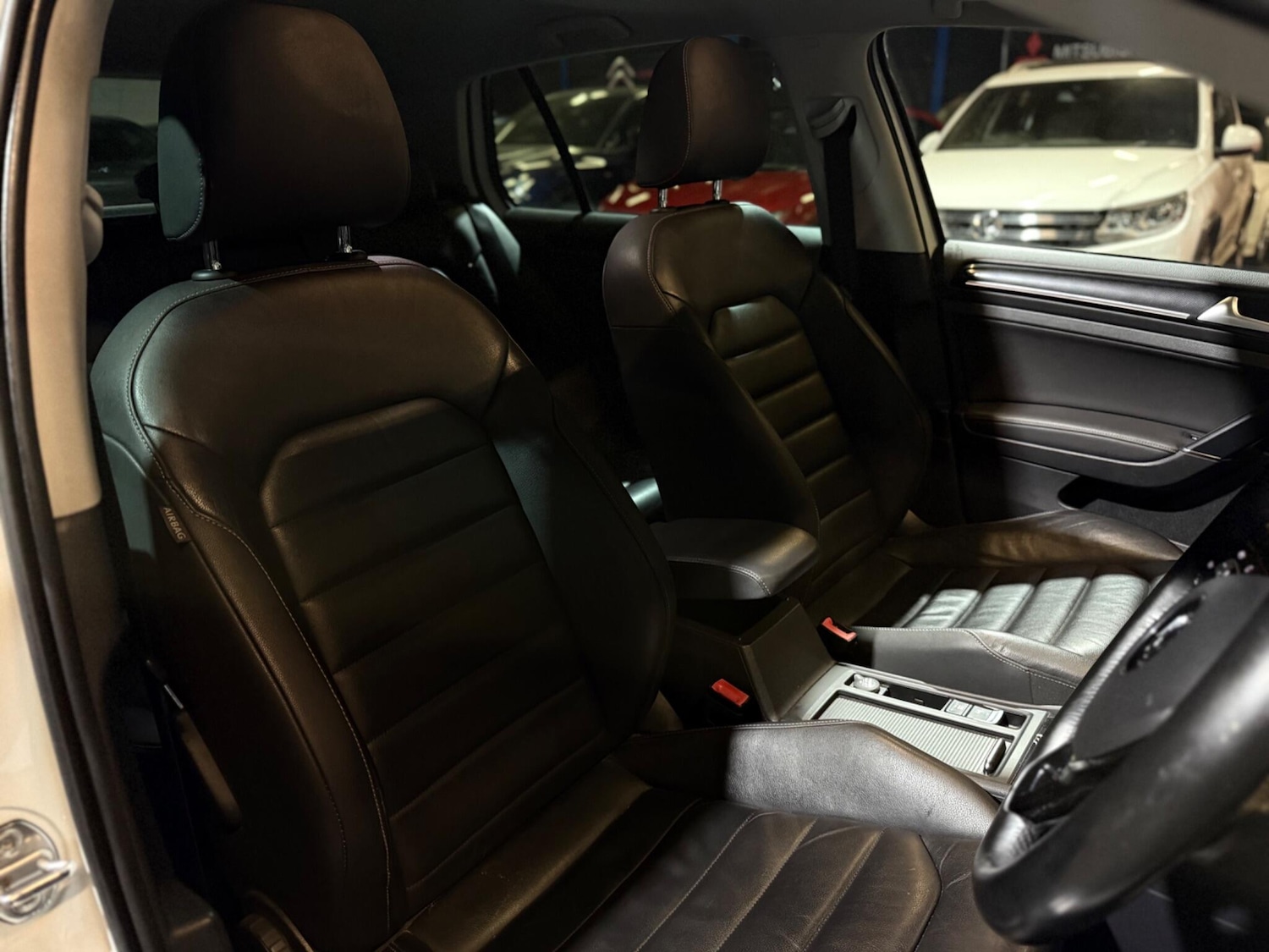 Used Volkswagen Golf 2014 for sale - 76850297: Photo 10