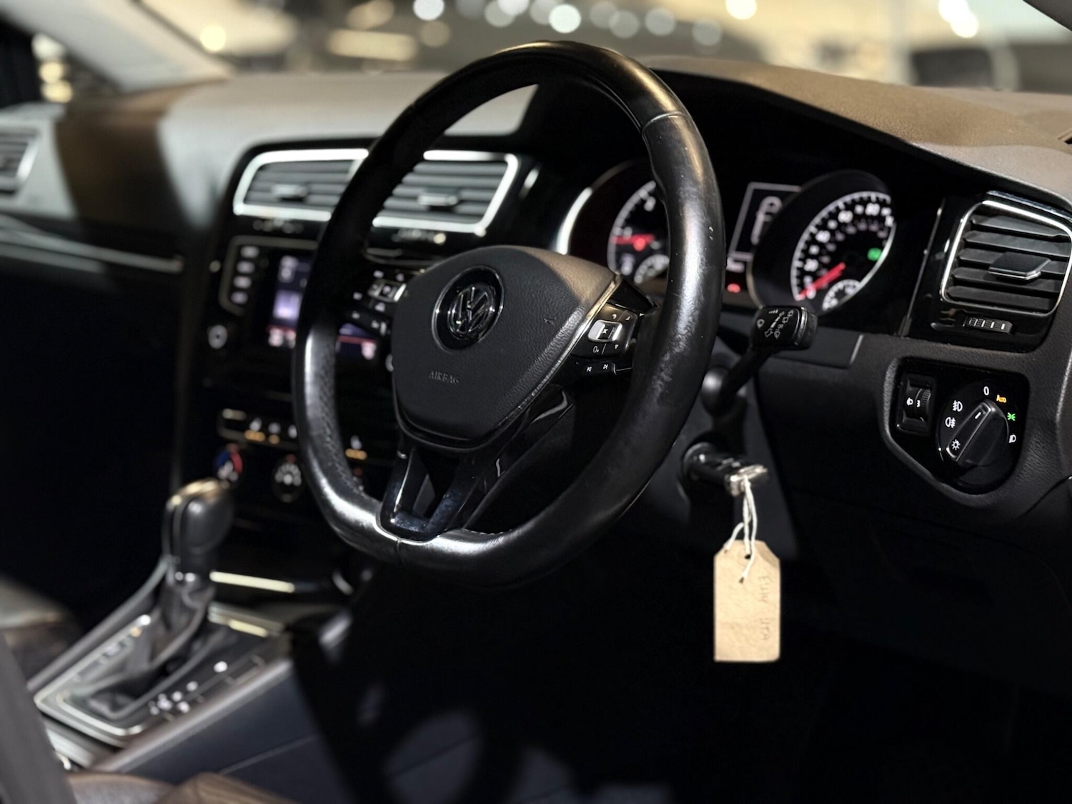 Used Volkswagen Golf 2014 for sale - 76850297: Photo 14