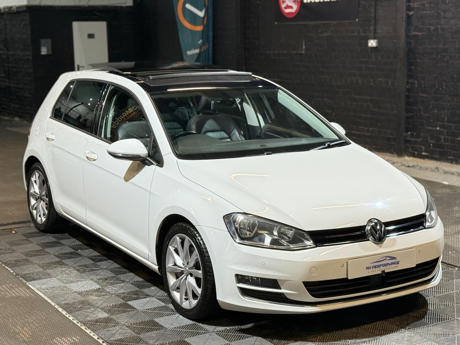 Used Volkswagen Golf 2014 for sale - 76850297: Photo 15