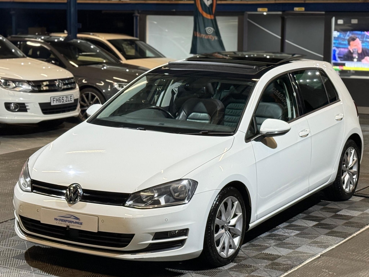Used Volkswagen Golf 2014 for sale - 76850297: Photo 31