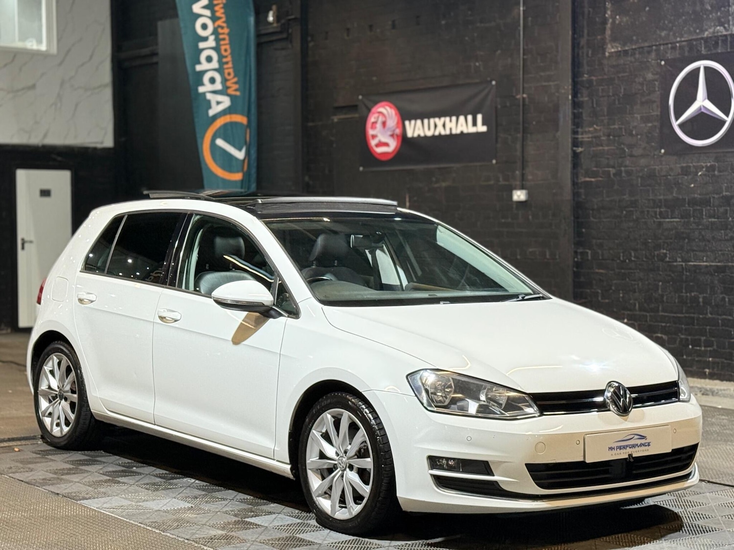 Used Volkswagen Golf 2014 for sale - 76850297: Photo 33