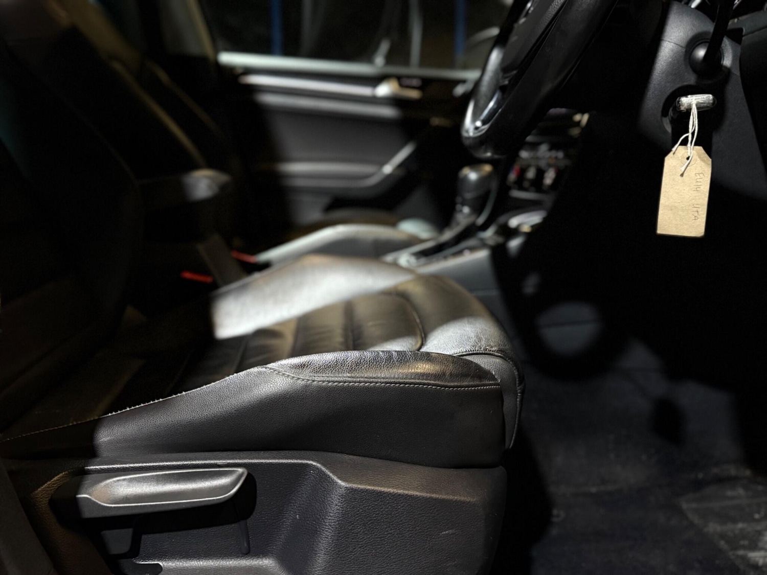 Used Volkswagen Golf 2014 for sale - 76850297: Photo 43