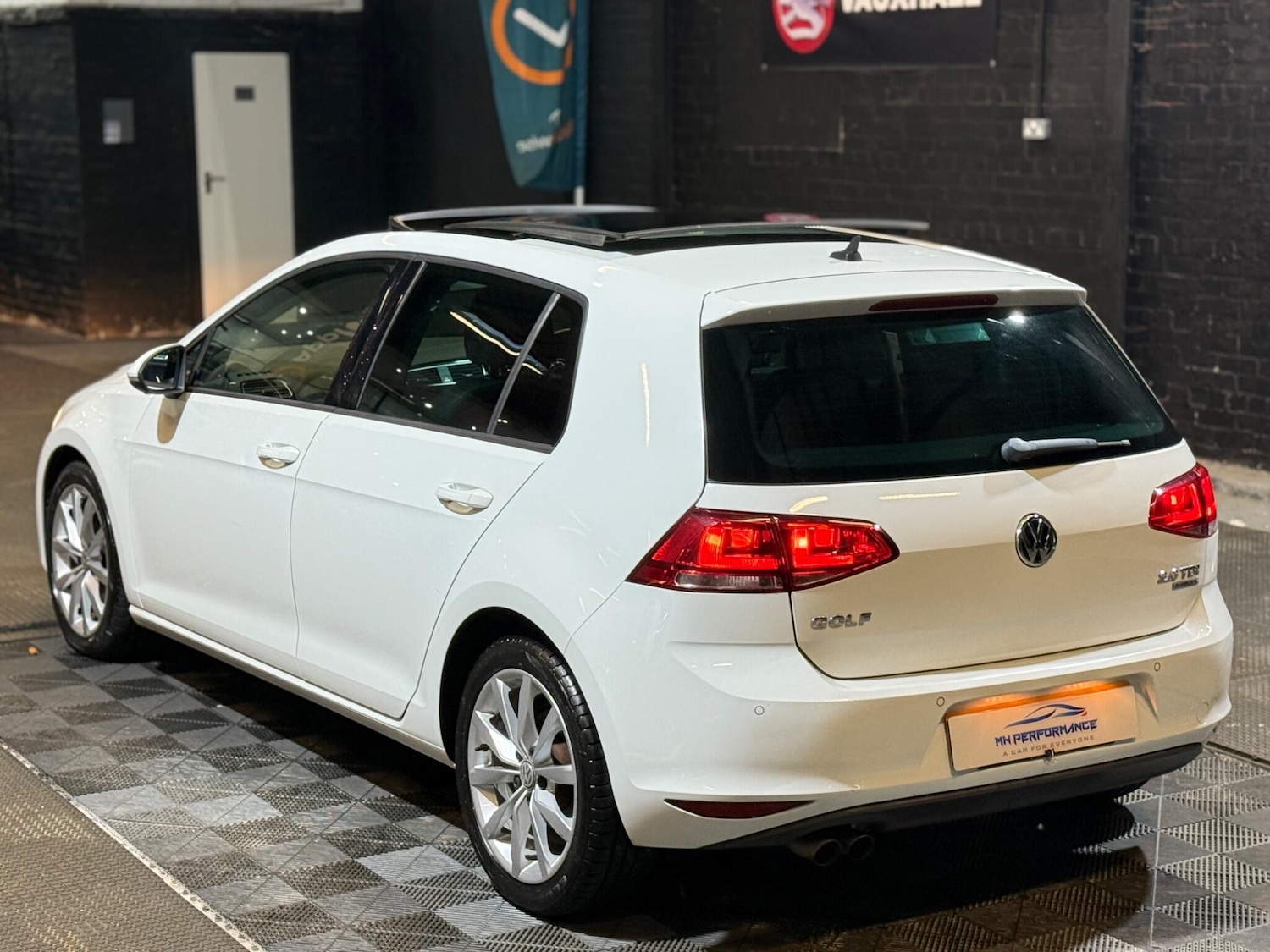 Used Volkswagen Golf 2014 for sale - 76850297: Photo 49