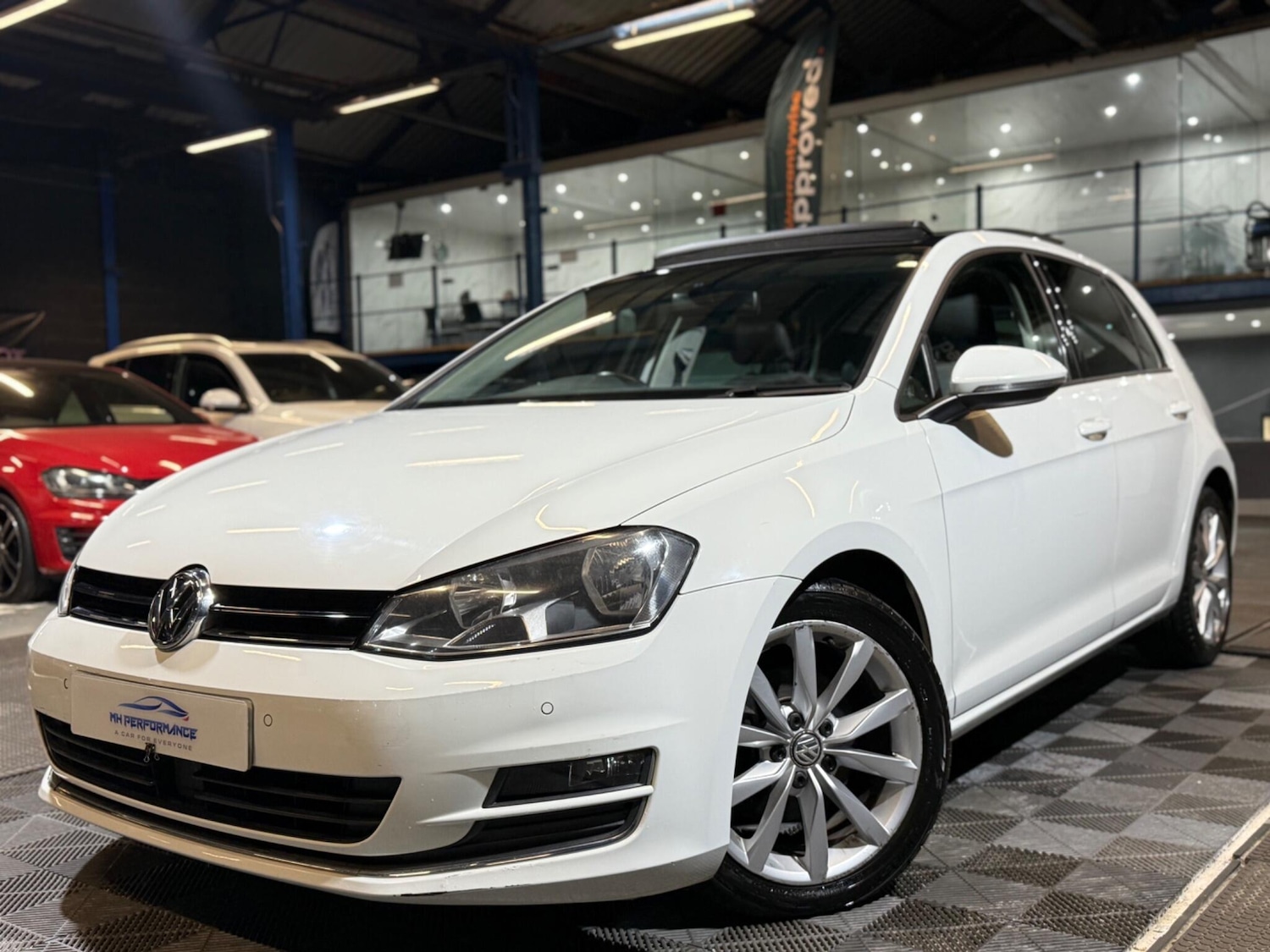 Used Volkswagen Golf 2014 for sale - 76850297: Photo 5