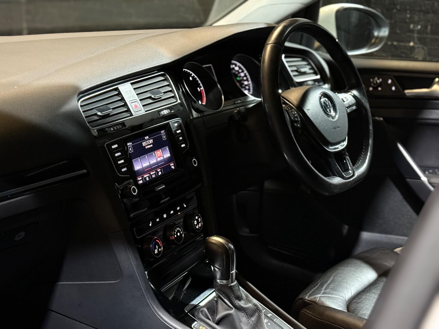 Used Volkswagen Golf 2014 for sale - 76850297: Photo 50