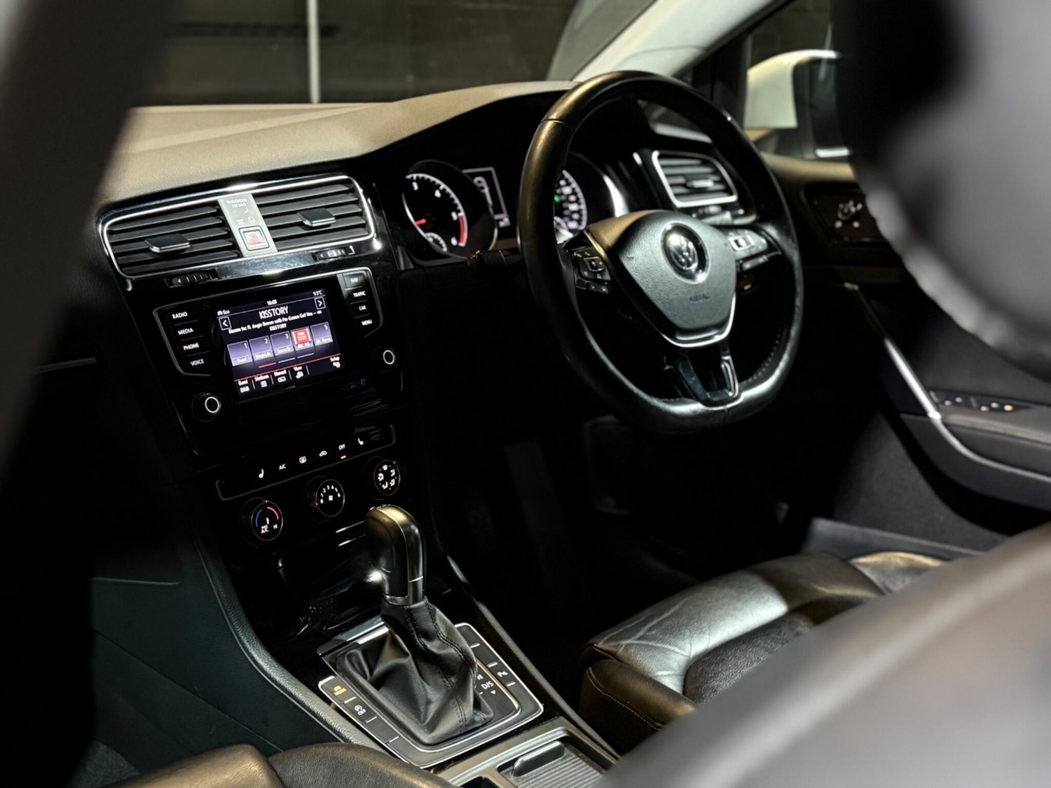 Used Volkswagen Golf 2014 for sale - 76850297: Photo 54