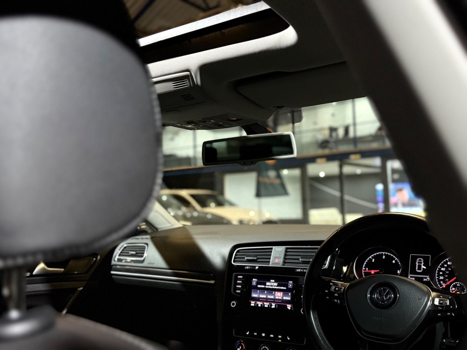 Used Volkswagen Golf 2014 for sale - 76850297: Photo 60