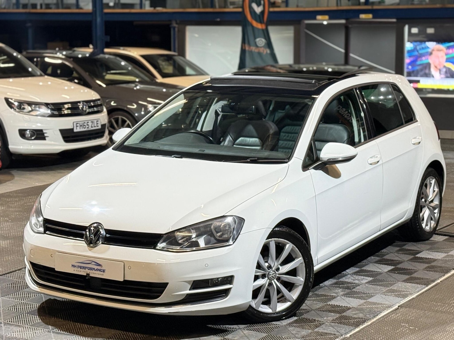 Used Volkswagen Golf 2014 for sale - 76850297: Photo 7