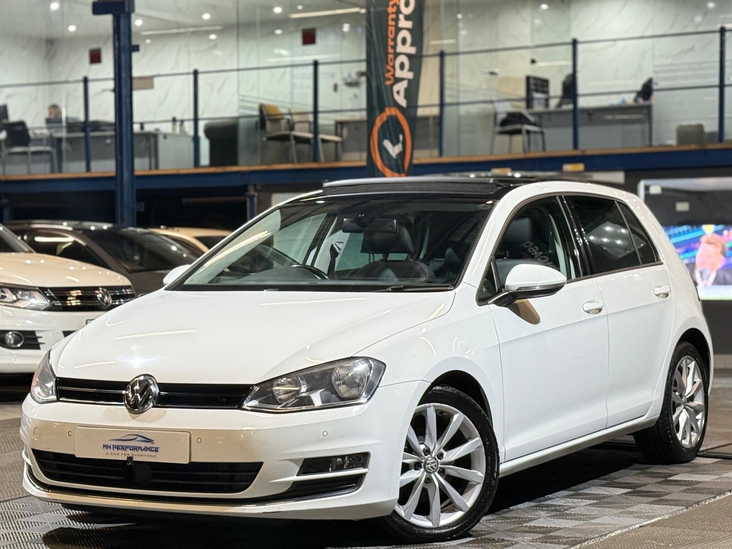 Used Volkswagen Golf 2014 for sale - 76850297: Photo 9