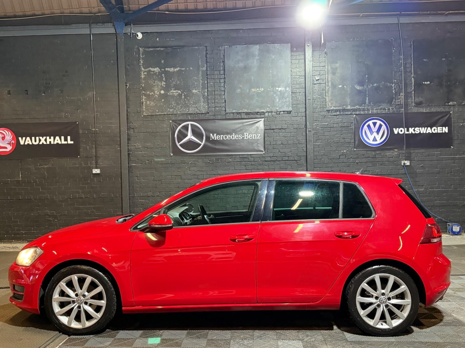Used Volkswagen Golf 2015 for sale - 77320831: Photo 10