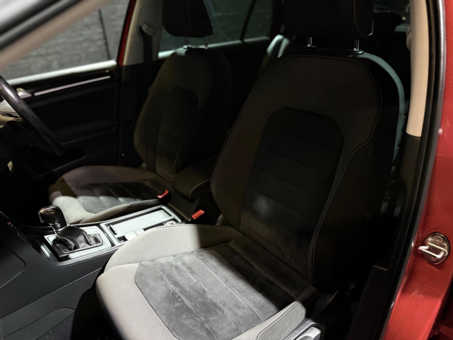 Used Volkswagen Golf 2015 for sale - 77320831: Photo 35