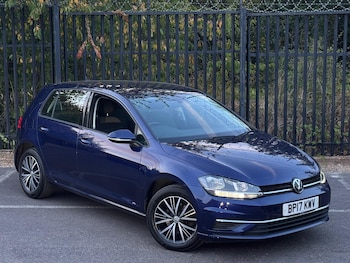 Used Volkswagen Golf 2017 for sale - 79483951: Photo
