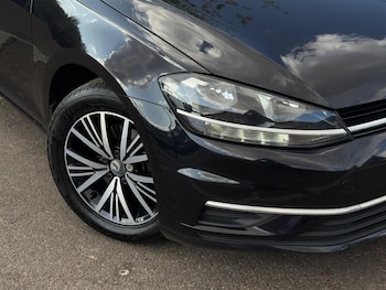 Used Volkswagen Golf 2018 for sale - 79609811: Photo